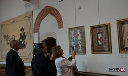 Bursa'da Çeşm-i Cihan Ebru Sergisi Açıldı