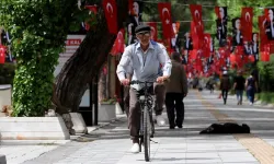Türkiye'de Yaşlı Nüfus Çift Haneyi Gördü!