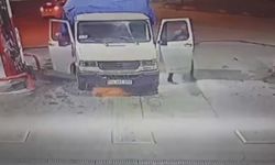Bursa'da Yakıt Alan Araç Böyle Alev Aldı!