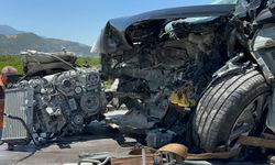 Bursa’da Bir Kişinin Öldüğü Kazada Otomobilin Motoru Yerinden Fırladı!
