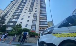 1 saat arayla apartmandan düştüler