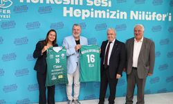 Eker, Nilüfer Belediyespor Voleybol takımına sponsor oldu