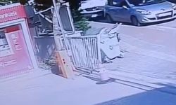 Bankamatikten para çekti, servis aracının altında kalıp öldü