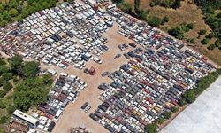 Yediemin otoparkları araç mezarlığına döndü