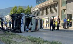 Ekip otosu takla attı 2 polis yaralandı