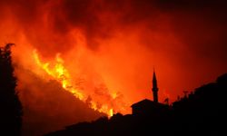 İzmir alev alev yanıyor
