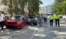 Topuklu Ayakkabı Kazası: 6 Araç Zarar Gördü
