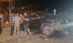 Bursa'da kontrolden çıkan ambulans bahçeye uçtu