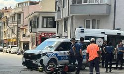 Gemlik’te kovalamacada polis aracına çarptı