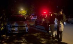 Asayiş olayını çekirdek çitleyerek izlediler