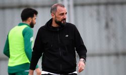 Bursaspor’da kötü gidişin faturası Adem Çağlayan'a kesildi