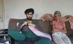 Telefon bağımlısı depremzede genç 3 yıldır dışarı çıkmıyor