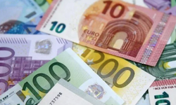 Euro 3 ayın dibinde