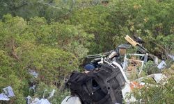 İznik-Yenişehir yolunda tır uçurumdan yuvarlandı: 2 ölü