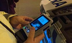 Alkollü sürücü, ölçme cihazındaki fotoğrafını beğenmedi