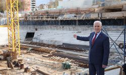 Atatürk Spor Salonu hızla yükseliyor