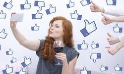 Evliler dikkat!! Karşı cinsin fotoğraflarını beğenmek boşanma sebebi