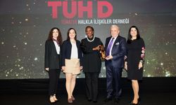 Nilüfer'in sosyal girişimcilik vizyonuna 'Altın Pusula' ödülü