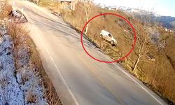 Aracıyla 30 metre yükseklikten uçtu, kazayı yaralı atlattı