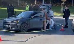 Bakırköy'de seyir halindeki otomobile silahlı saldırı: 1 ölü