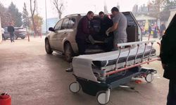 Bursa'da devrilen suntaların altında kalan işçi yaralandı