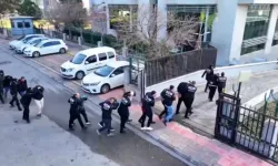 Mersin'de 10 milyarlık 'lavaş çetesi' çökertildi