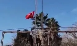 Şanlı bayrağımıza alçak saldırı