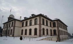 Tarihi Erzurum Kongre Binası için tehlike zilleri çalıyor