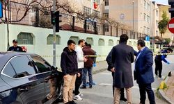 Fatih'te boşanma aşamasındaki eşini sokak ortasında öldürdü