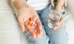 Ağrı kesicilerin bilinçsiz kullanımı kalbi tehlikeye atıyor