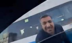 Bursa'da yol verme kavgası!! Camı kırdı, 180 bin lira ceza yedi