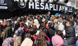 Aydın'da 'indirimli eşya' izdihamında vatandaşlar hastaneye kaldırıldı