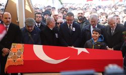 Fatma Nur öğretmen, gözyaşlarıyla son yolculuğuna uğurlandı