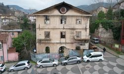 156 yıllık tarihi binanın hali Bursalıları üzüyor