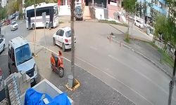 Kapısı açık olan minibüsten düşen adam ağır yaralandı