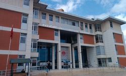 6 yaşındaki çocuğu bıçakla yaralayan hademe tahliye oldu