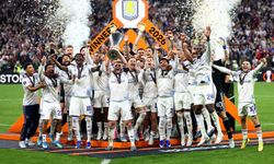 UEFA Avrupa Ligi şampiyonu Aston Villa