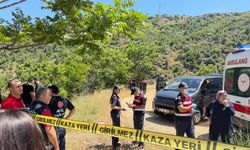 Isparta'da park halindeki araçta 2 gencin cansız bedeni bulundu