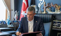 Özgür Özel ve 90 milletvekili CHP'den istifa etti