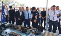 Kosova'da toplu mezarların yakınında silah ve mühimmat şoku