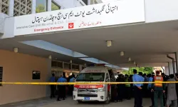 Pakistan'da hastane yangını: 15 bebek hayatını kaybetti