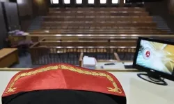 Eşe ‘Eşek’ demek hem boşanma hem tazminat sebebi