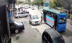Halk otobüsünün açık kapısı bisikletliyi yere savurdu