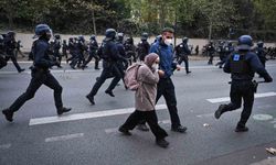 Fransa'da devam eden öğrenci protestolarında 160 binden fazla kişi sokağa indi