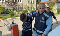 Kız meselesi yüzünden 2 kişiyi bıçakladı