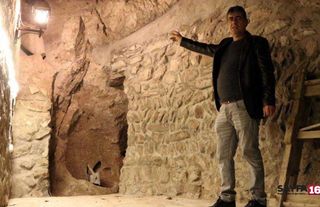 Kayseri’de Bir Kişi, Tadilat Yaptığı Evinin Altında İki Bin Yıllık Yeraltı Şehri Buldu