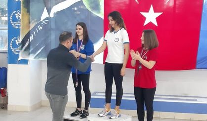 Serbest dalışta 11 Türkiye rekoru kıran sporculara ödülleri verildi