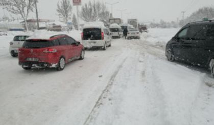 TEM Otoyolu Bolu-Ankara geçişi ulaşıma kapandı