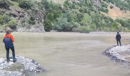 Hakkari’de 22 gündür kayıp kadını arama çalışmaları sürüyor
