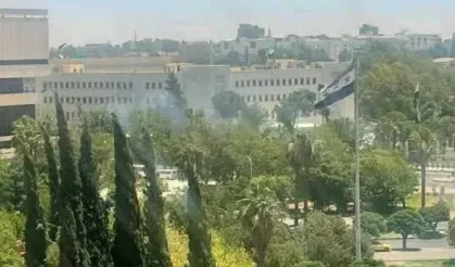 İsrail, Şam’da Genelkurmay Başkanlığı’nı vurdu